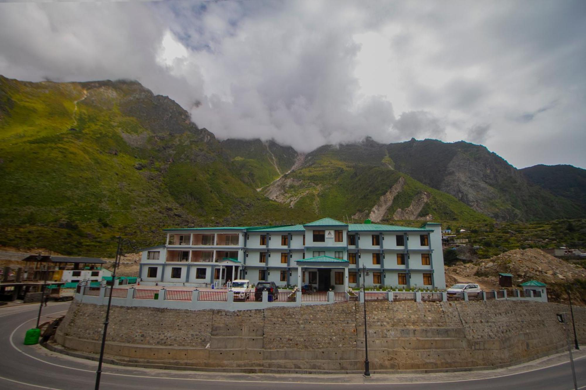 Amritara The Avadh Otel Badrinath Dış mekan fotoğraf