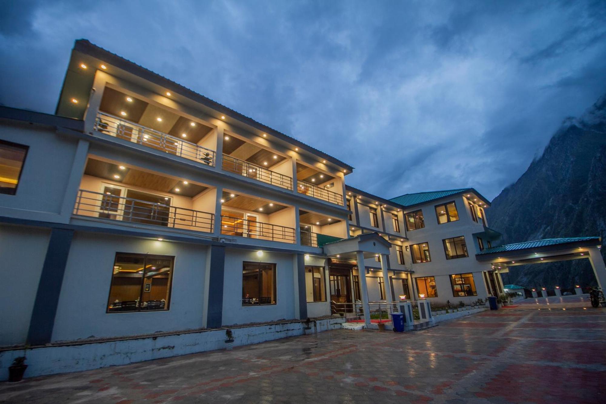 Amritara The Avadh Otel Badrinath Dış mekan fotoğraf